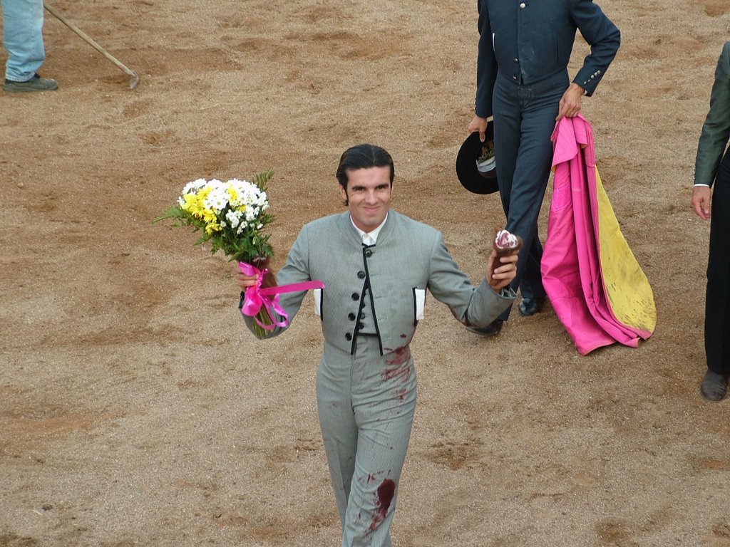 www.torrejoncillotodonoticias.com_emilio_de_justo_previo_2010_0051