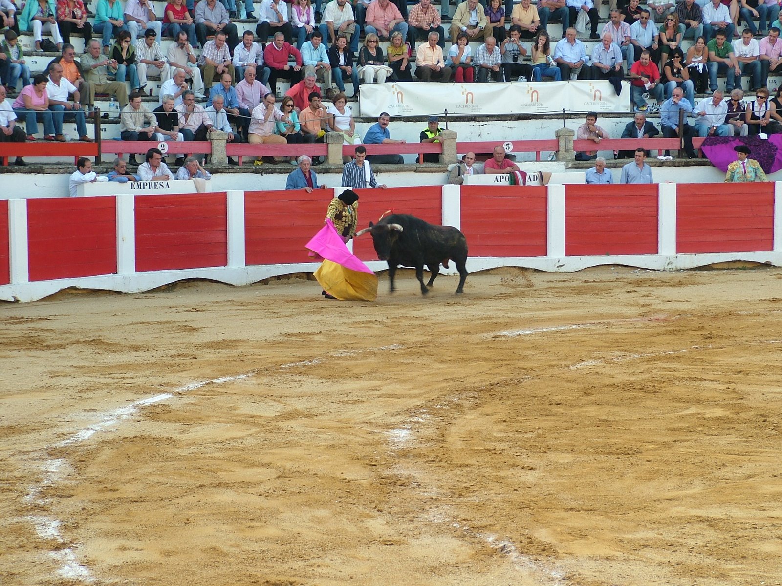 www.torrejoncillotodonoticias.com_emilio_de_justo_previo_2010_0061