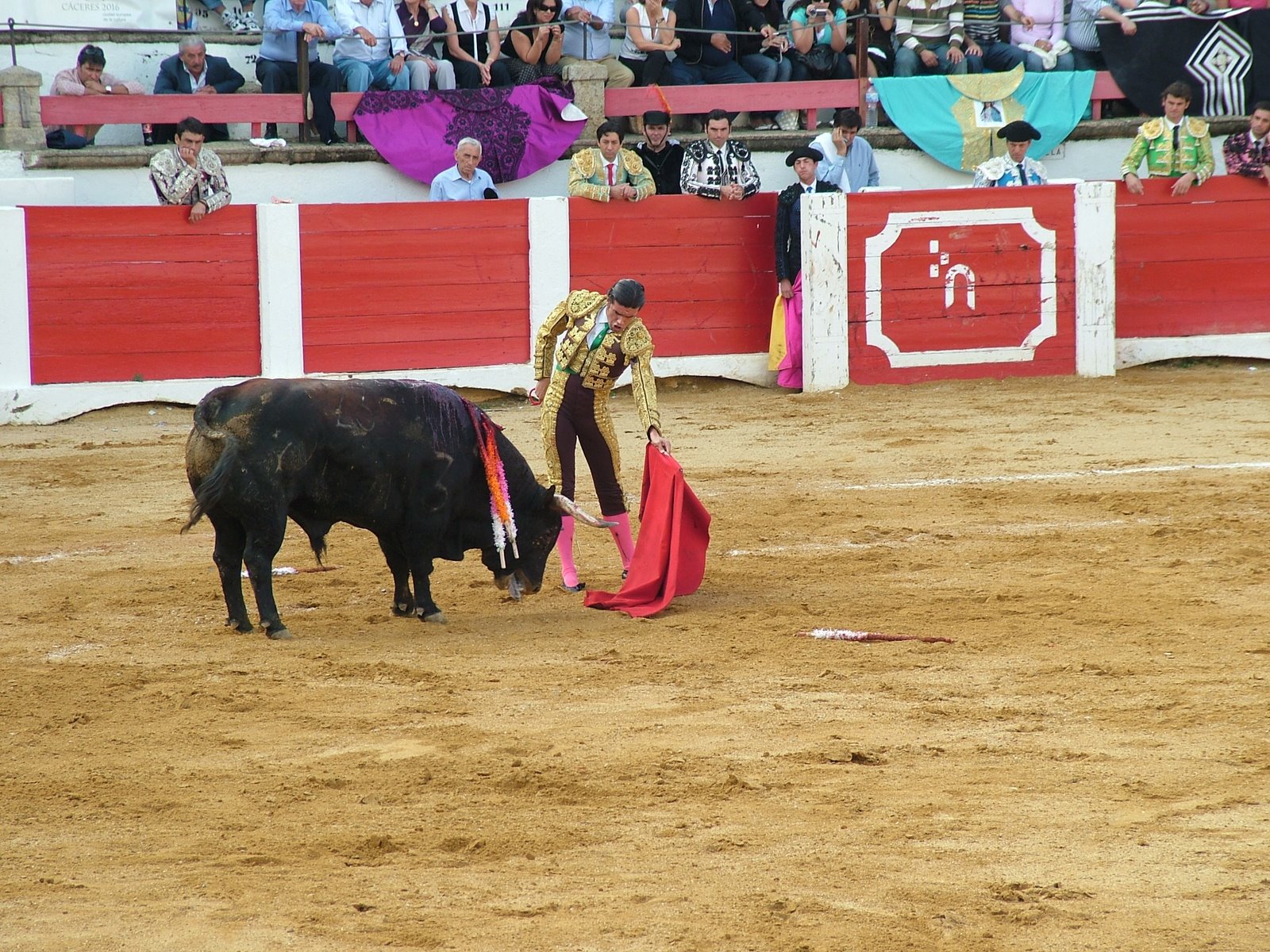 www.torrejoncillotodonoticias.com_emilio_de_justo_previo_2010_0071