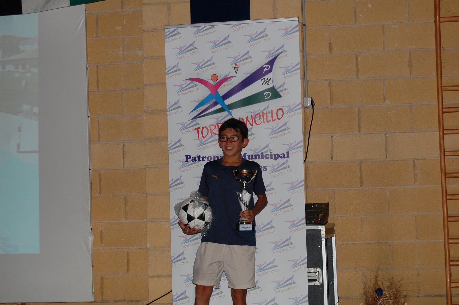 www.torrejoncillotodonoticias.com_i_gala_del_deporte_de_torrejoncillo_-_2009_0029