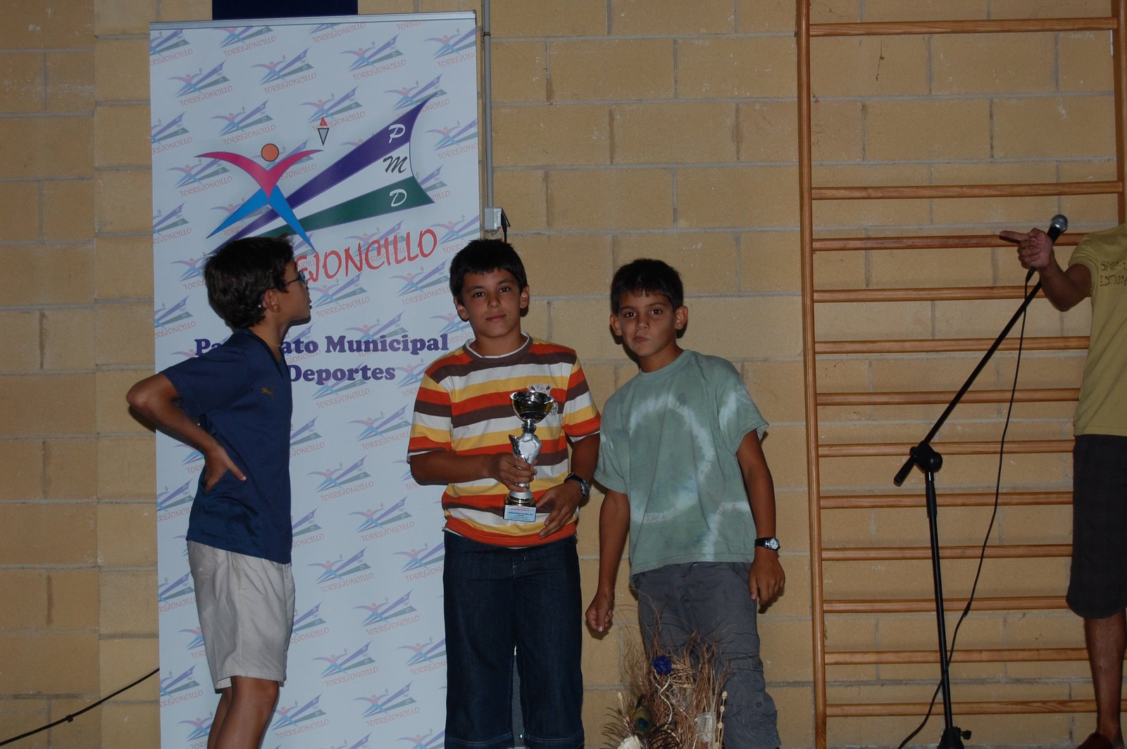 www.torrejoncillotodonoticias.com_i_gala_del_deporte_de_torrejoncillo_-_2009_0030