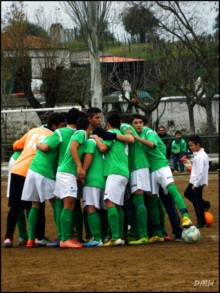 Los cadetes de la AD Torrejoncillo inician el sueño del ascenso