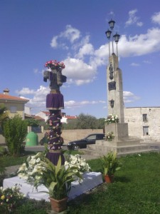 Cruz del Pilar, situada en la Plaza de La Encamisá - ÁNGEL LUIS HERNÁNDEZ (FOTOMAX)