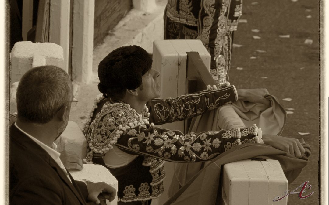 Emilio de Justo sufre una cogida en Mont de Marsan