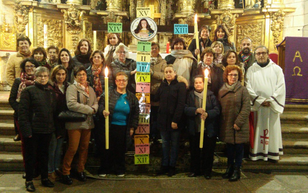 Vía Crucis por los enfermos y sus familiares en forma de oración comunitaria.  