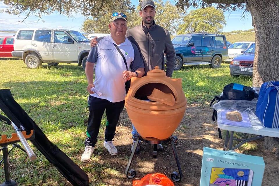 Juan Carlos Martín  ganador del concurso de pesca de la romería