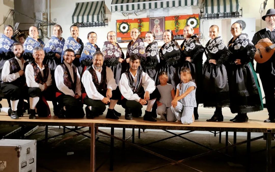 San Gil recibe a nuestro grupo de Coros y Danzas hoy Día de Extremadura