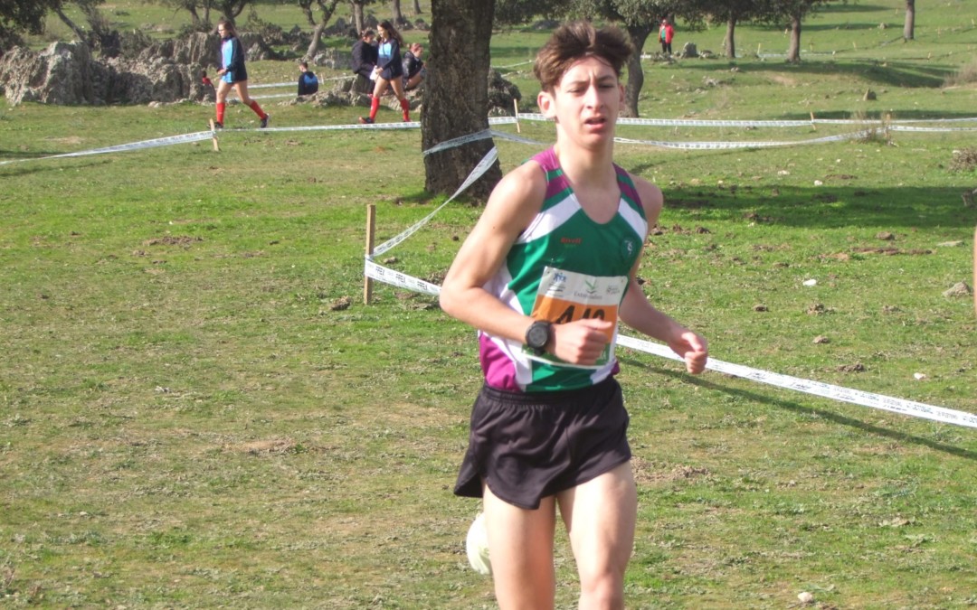 Tercero en Cangas de Onis, primero por equipo en Coria y reconocimiento deportivo de alto nivel