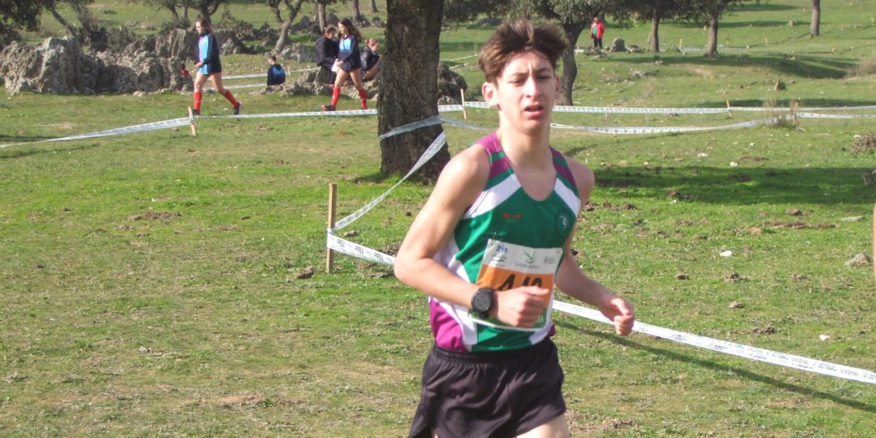 Tercero en Cangas de Onis, primero por equipo en Coria y reconocimiento deportivo de alto nivel