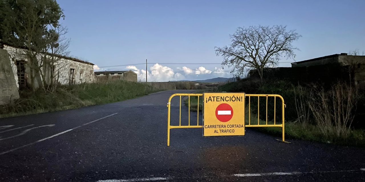 Precaución por lluvias en la carretera de Valdencin y aledaños que permanecen cerrados