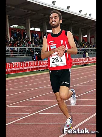 Mario Mirabel toma la salida en el Campeonato de España de 5.000 m.l. promesa