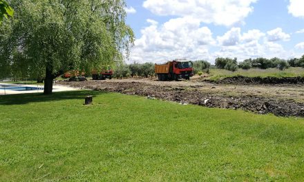 Ampliación zonas verdes de las Piscinas Municipales