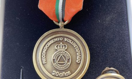 La Junta de Extremadura otorga Medalla de Oro al Ayuntamiento de Torrejoncillo y Medalla de Plata a varios de sus componentes de Protección Civil