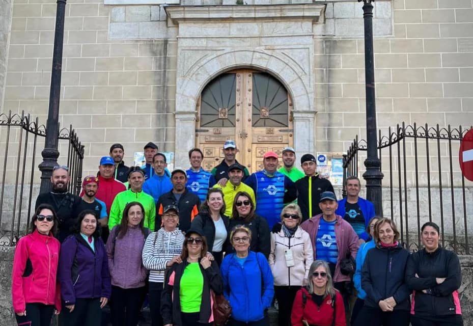 Las rutas realizadas por el Club de Atletismo Andiajoa Torrejoncillo cada vez con más aceptación entre los torrejoncillanos que les apetece los domingos por la mañana al campo