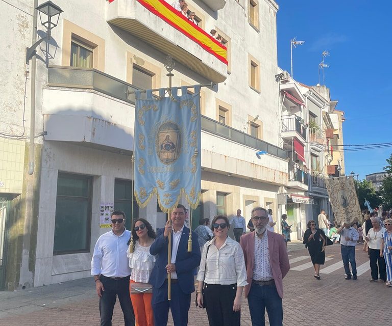Asociación Paladines de la Encamisa procesiona un año más en Coria