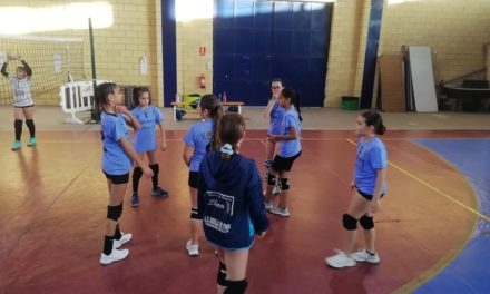 El pasado fin de semana comenzaba la competición para el AD Batalla de Pavía de Voley