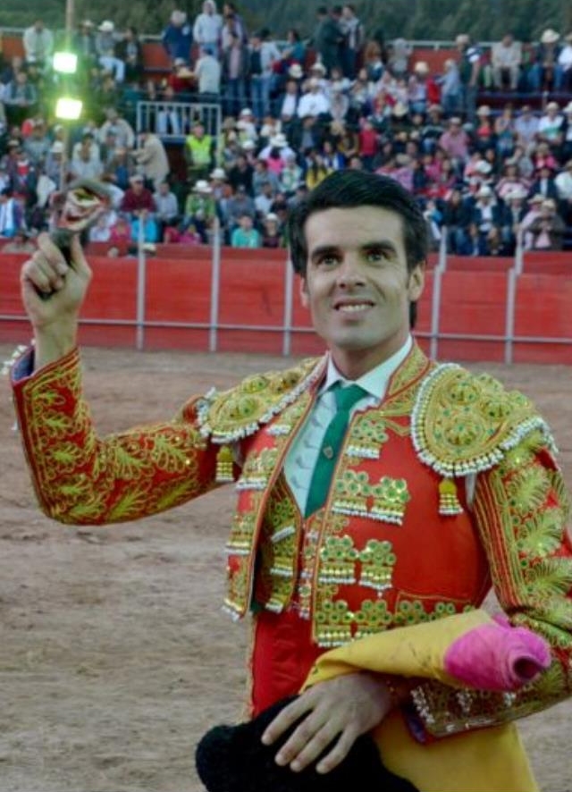 Emilio de Justo corta una oreja en Lenguazaque a un descastado Vistahermosa