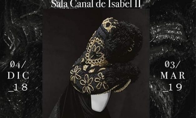 Nuestro Pañuelo del Gajo en la exposición «Modus. A la manera de España»