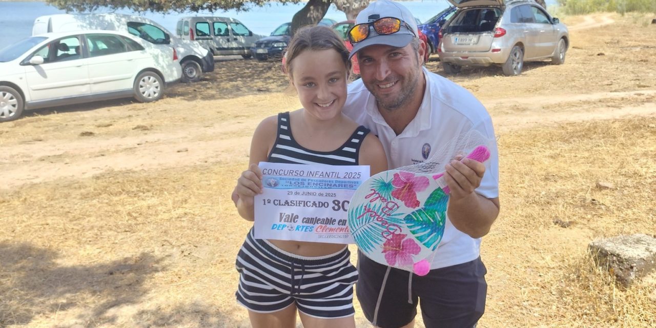 17 participantes en el concurso de pesca infantil de la Sociedad de Pescadores Los Encinares