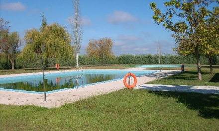 Licitación para la Gestión del Bar de las Piscinas Municipales de Valdencín