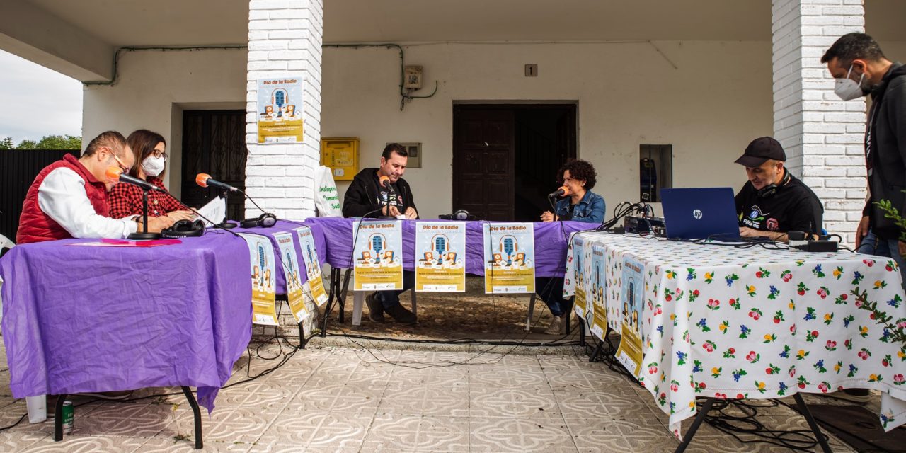 Ya puedes escuchar el programa completo «Día de la radio en Torrejoncillo-Valdencín con las Mujeres Rurales» (Contiene Galería Fotográfica)