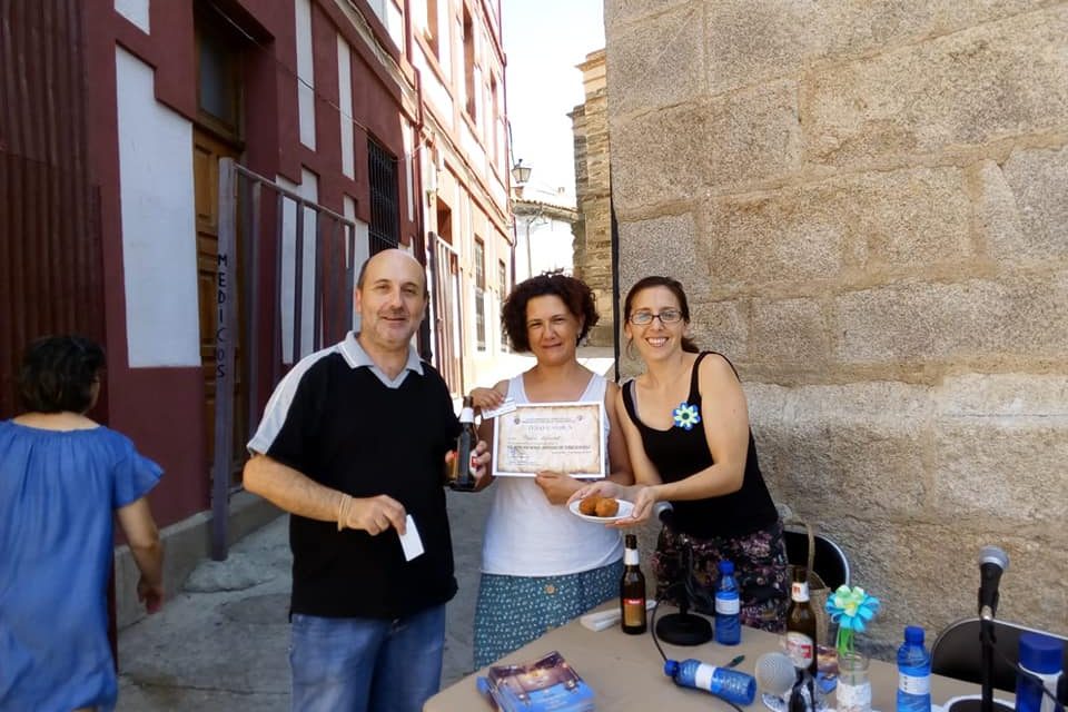 Radio Alfares en directo a pie de calle en el XIV Mercado Rural Artesano de Torrejoncillo