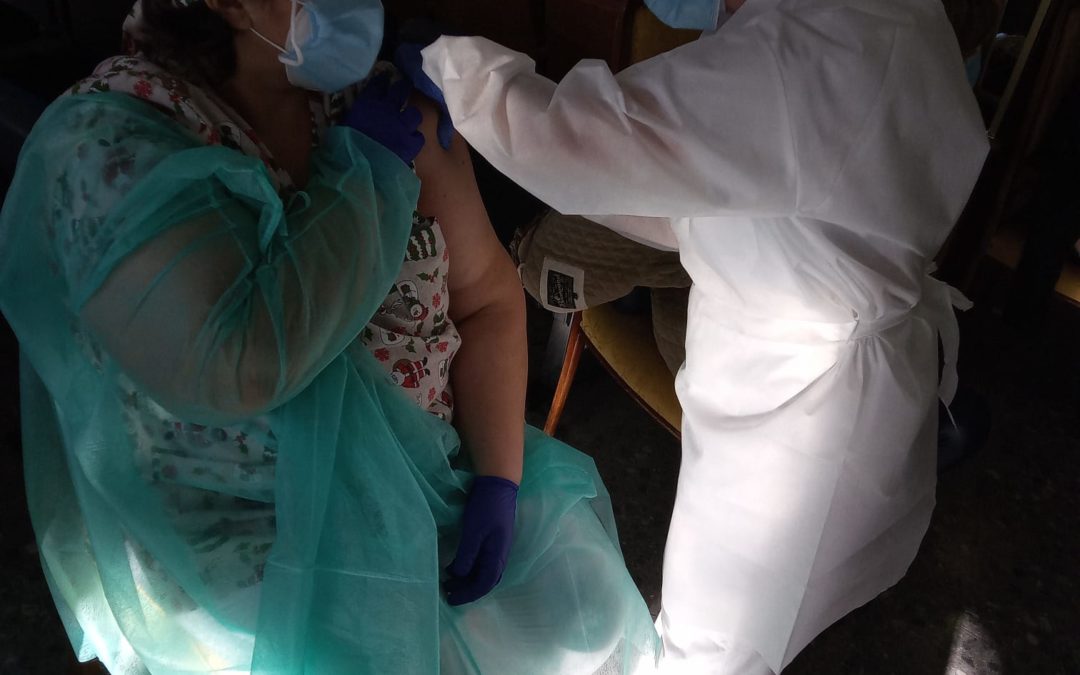 Los torrejoncillanos comienzan a vacunarse de la Covid 19