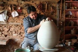 Antonio Moreno Arias impartirá un curso de alfarería durante la Feria del Caballo y la Artesanía