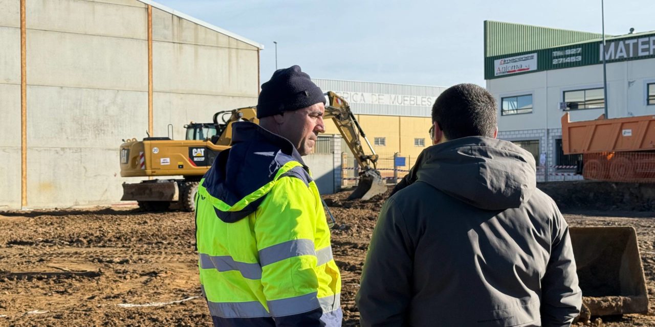 Arrancan las obras del Plan Provincial de Puntos Limpios en Arroyo de la Luz y Aldea del Cano