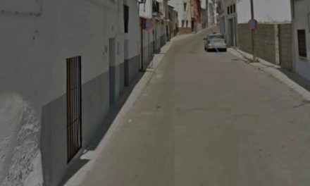 PROHIBIDO APARCAR EN TRAMO DE LA CALLE CORIA