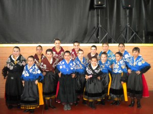 El Grupo de Coros y Danzas Infantil de Torrejoncillo actuó en Coria