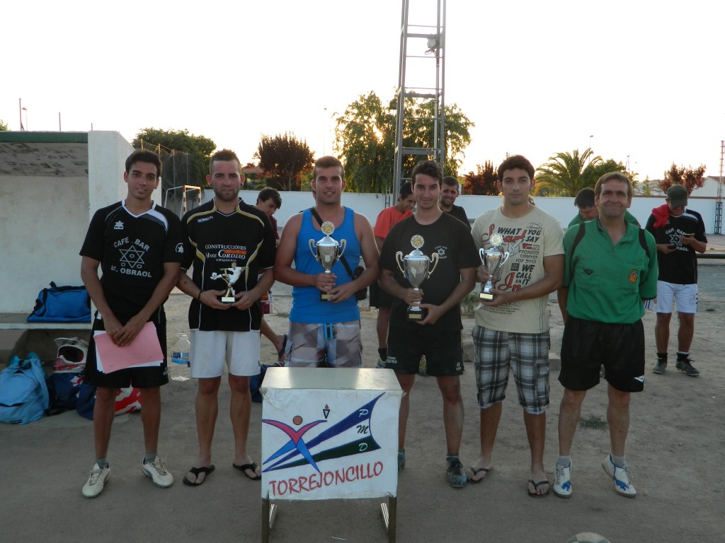 Entrega de trofeos de la X Copa Primavera de Fútbol 7 de Torrejoncillo - DINAMIZACIÓN DEPORTIVA