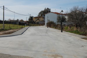 Tramo asfaltado nuevo desde el Playa al Polear