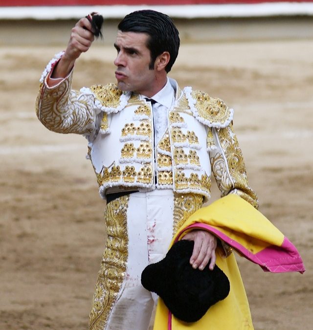 Emilio de Justo corta la única oreja de la tarde en Cali