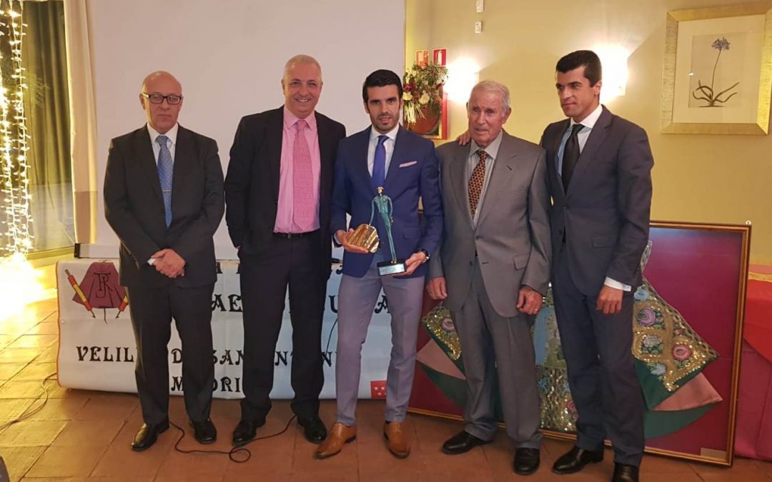 Emilio de Justo premiado por la Peña Taurina “Rafael de Julia” de Velilla de San Antonio