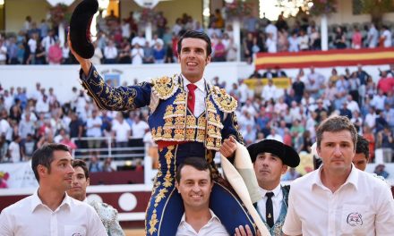 Emilio de Justo, premio Claude Popelin al triunfador de 2018 en Francia