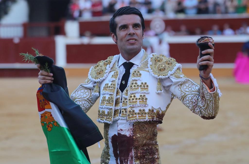 Triunfal reaparición de Emilio de Justo en Soria