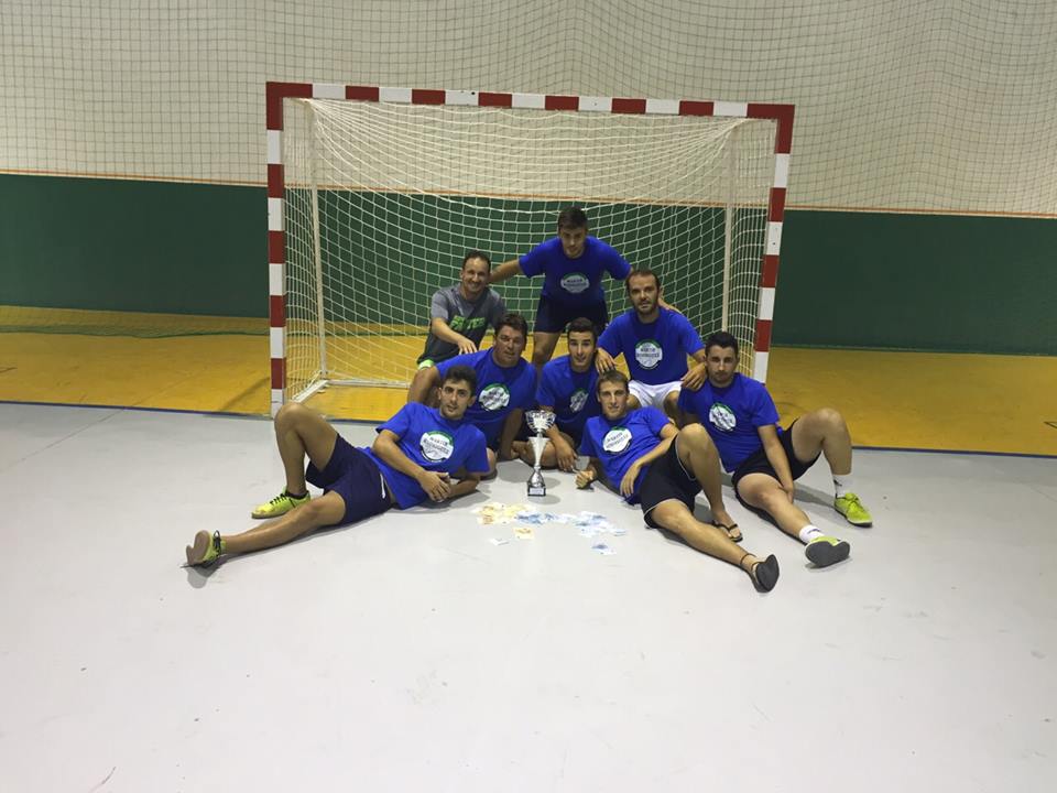 El Jamones y Embutidos Rodriguez-Jama de futsal se embolsa 650 € del primer premio en Zarza