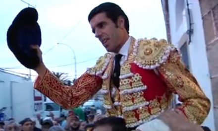 Mano a mano Juan Mora – Emilio de Justo, con toros de El Pilar, celebrado ayer en Cáceres.