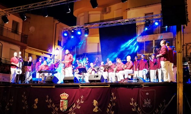 Furriones conquista al público torrejoncillano