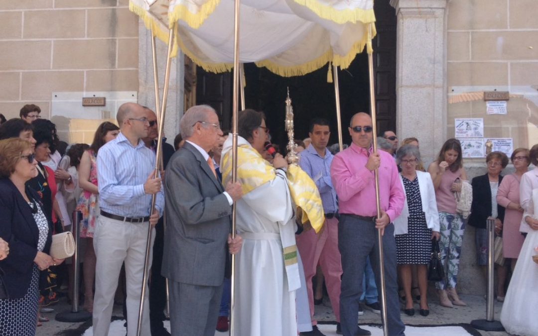 Torrejoncillo vivió un Corpus muy especial