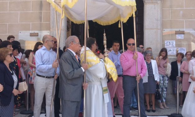 Torrejoncillo vivió un Corpus muy especial