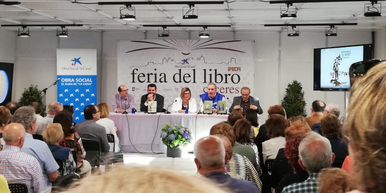 Feria del Libro de Cáceres. Presentación de la obra Los Orives.