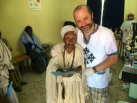 El médico torrejoncillano Enrique Santos vuelve a Etiopía con la ONG Proyecto Visión