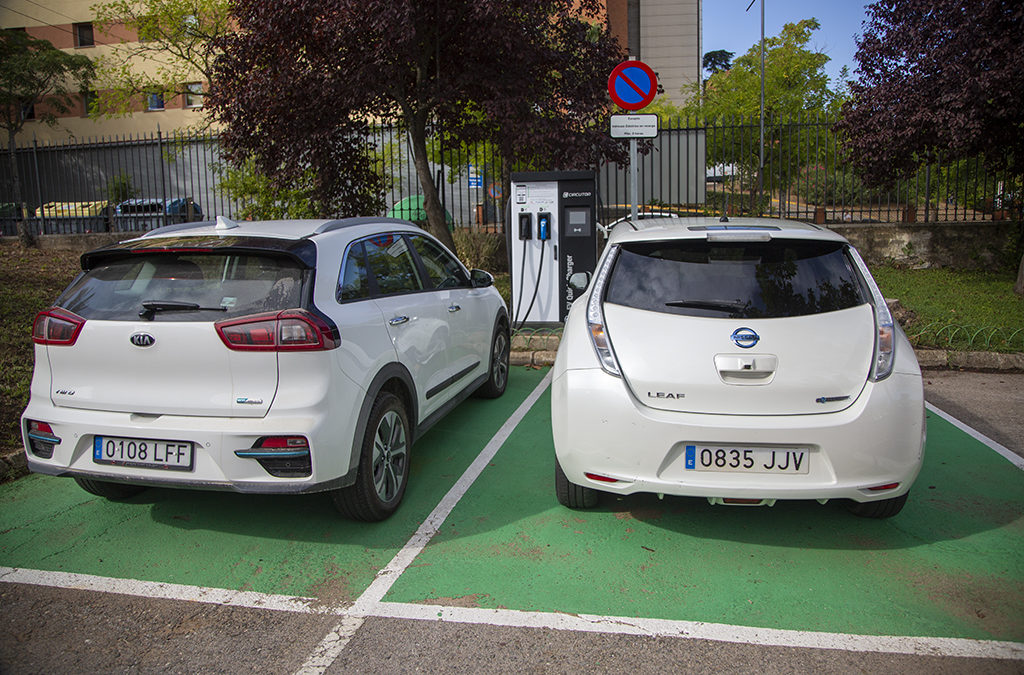 El Pleno de la Diputación impulsa la primera red integral de electrolineras en la provincia con la aprobación del Plan MOVECA