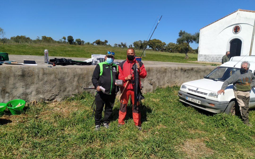 Juan José David ganador del segundo concurso de pesca