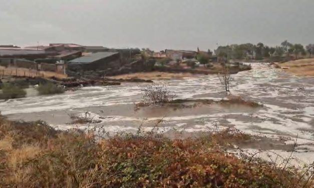 Intensas lluvias y desperfectos en Torrejoncillo en el día de Hoy (Contiene Videos)