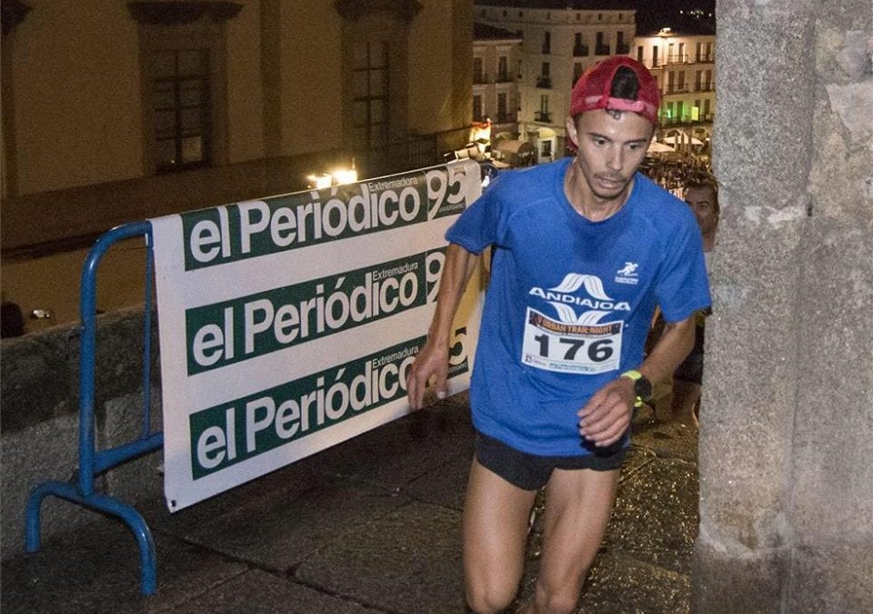 Un torrejoncillano segundo clasificado en el Intramuros Urban Trail Night 95 Aniversario Periódico Extremadura
