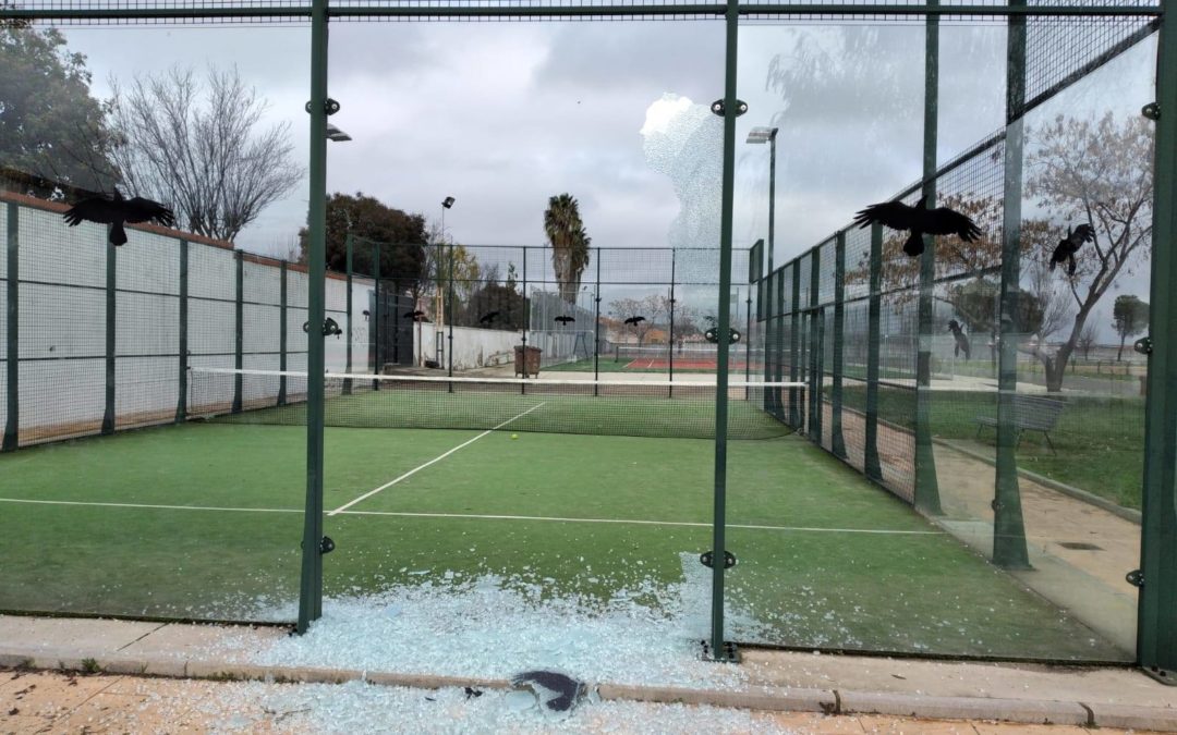 ROTURA DE CRISTAL EN LA PISTA DE PÁDEL