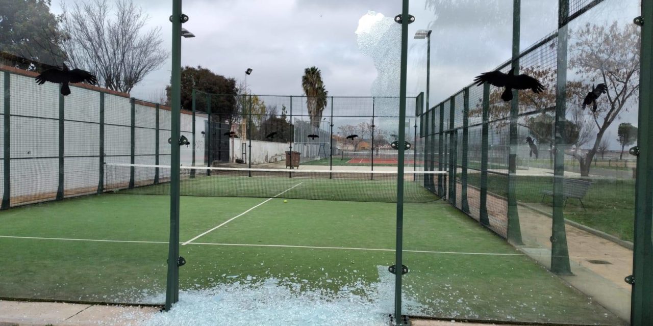 ROTURA DE CRISTAL EN LA PISTA DE PÁDEL